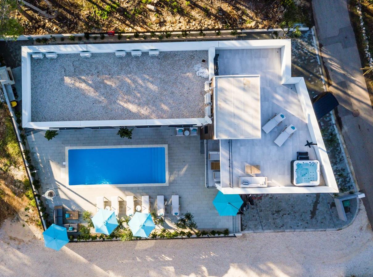 Apartmán Olive Tree Mansion Vir Exteriér fotografie