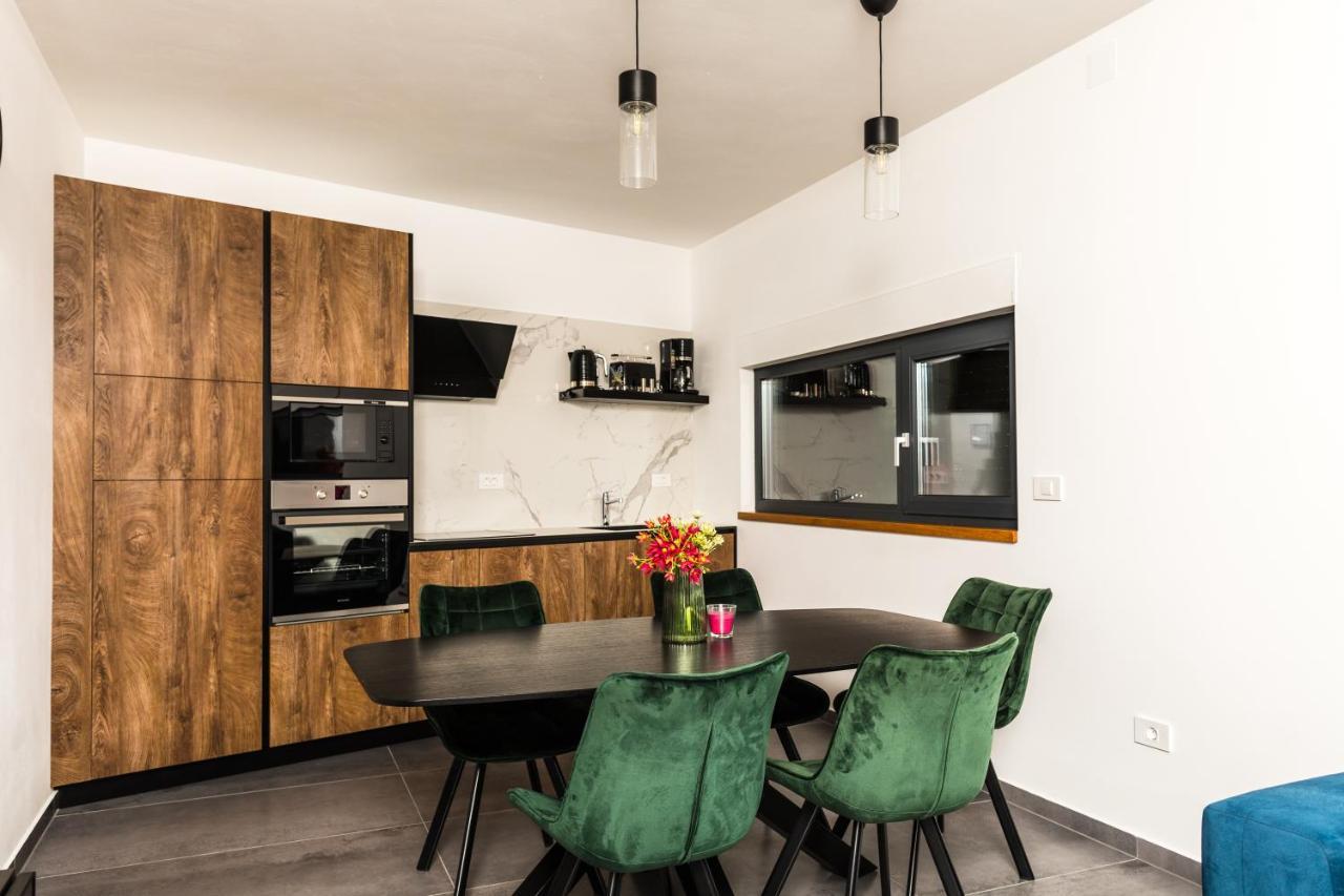 Apartmán Olive Tree Mansion Vir Exteriér fotografie